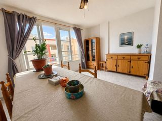 Etagenwohnung in Corralejo. Amplio piso de 4 dormitorios cerca del mar en bristol, corralejo