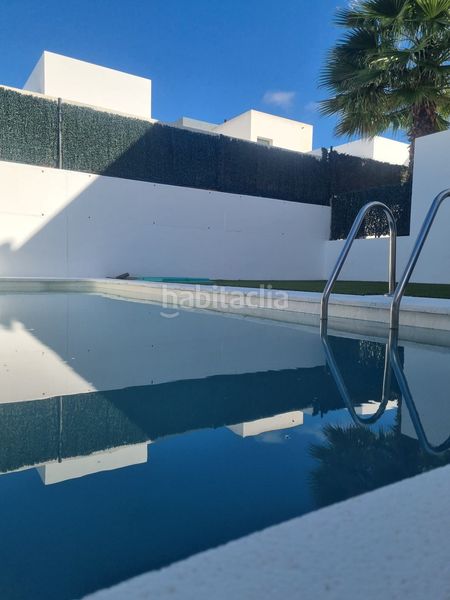 Foto 1a8d3edf-2861-4616-a5ba-3aafed152ddc. Dúplex amb piscina a Villaverde Oliva (La)