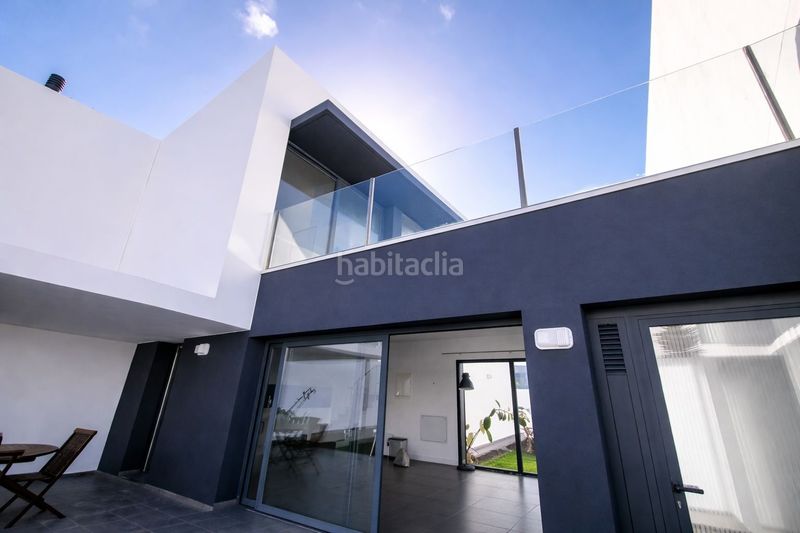 Foto c00a681e-75da-41cd-9fb0-797898759cad. Dúplex amb piscina a Villaverde Oliva (La)
