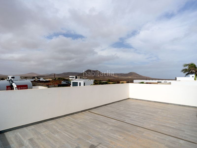 Foto c3568ef0-59a7-4739-8ded-913b91beb9a4. Chalet with pool in Lajares Oliva (La)