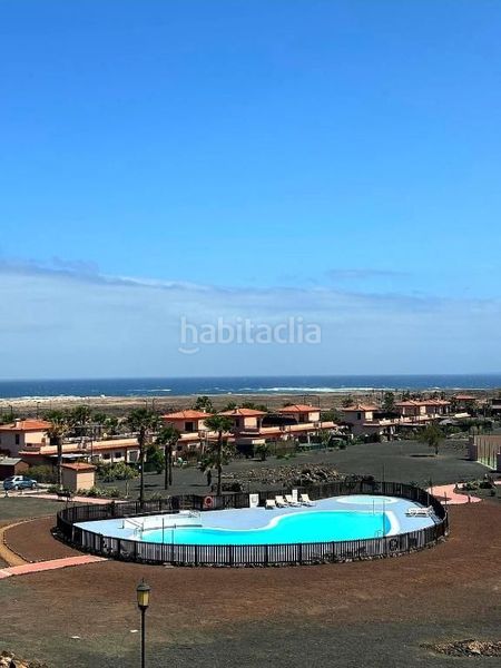 Foto 63e5221b-cb37-4c69-be93-2178cbf464b2. Casa amb piscina a Majanicho Oliva (La)