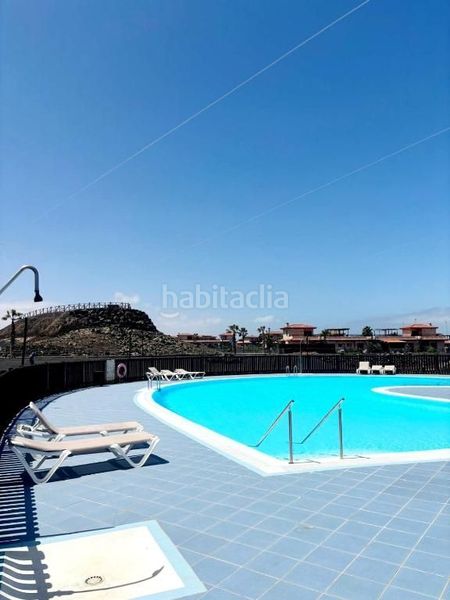 Foto c501a19d-f0da-465b-9473-8c520785110e. Casa amb piscina a Majanicho Oliva (La)