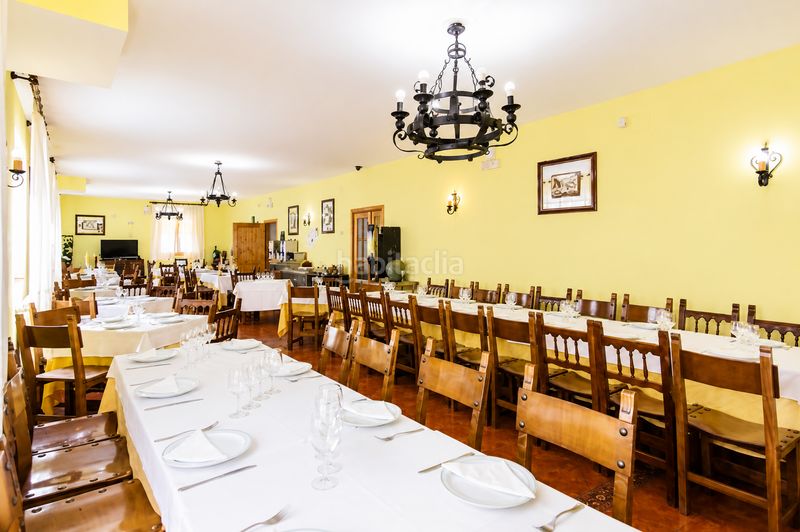 Foto f0d42b98-2094-48af-8448-c0096eac0695. Edifici a Moratinos