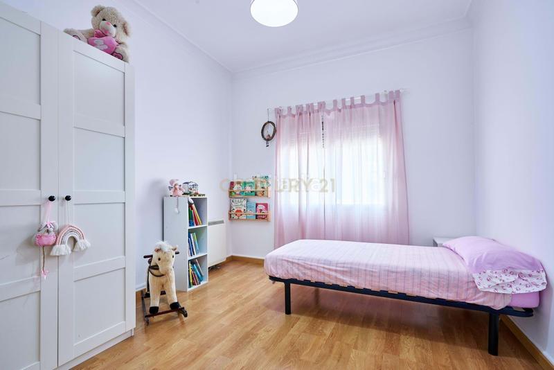 Foto 0a77ffd0-9032-442d-82f2-4de57d3e61e7. Edificio en Puerto Benicarló