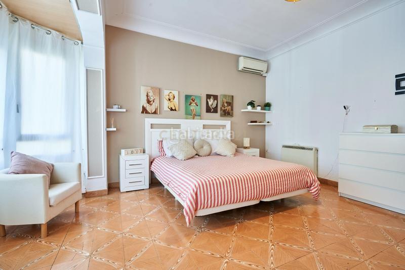 Foto c6f53ef3-d69b-4ef1-8012-5705fc799205. Edificio en Puerto Benicarló
