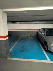 Parking coche en Carrer de ramon i cajal, tarragona, spain