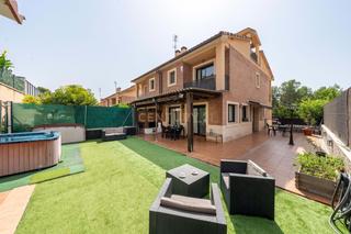Casa en Carrer pallars sobirà, els pallaresos, spain