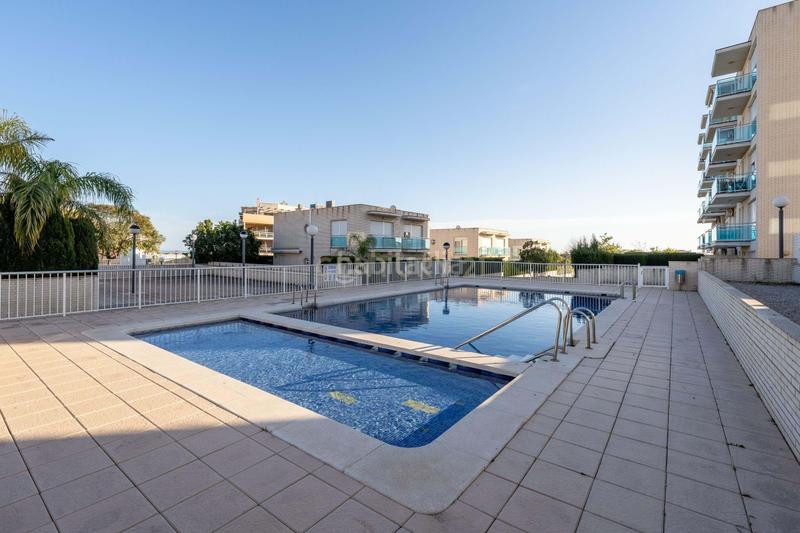 Foto 8b741f0d-f04c-441d-b5e5-be23e6613530. Casa en avinguda del codonyol en Platges Sant Carles de la Ràpita