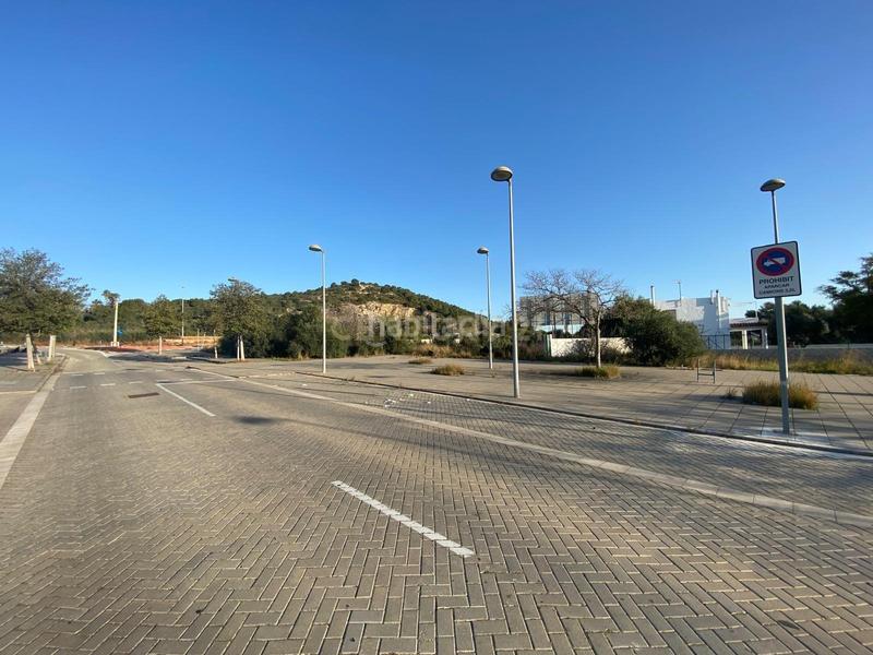 Foto 3d8e5d19-072f-4cf0-8e2d-4257cf46bd2c. Terreny residencial a roca tallada a Alcanar