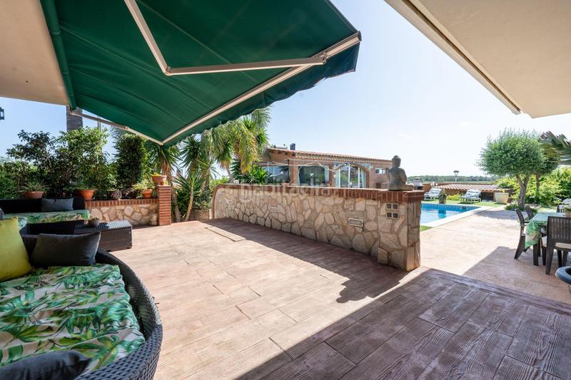 Foto 18ca6f63-cdd8-450d-aada-adf7bef0ec0b. Casa a carrer empordà a Pallaresos (Els)