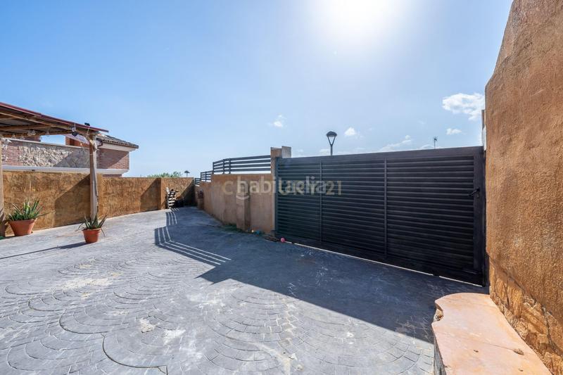 Foto 55825063-08a5-4c11-b1ef-7abd0be7aeac. Casa a carrer empordà a Pallaresos (Els)