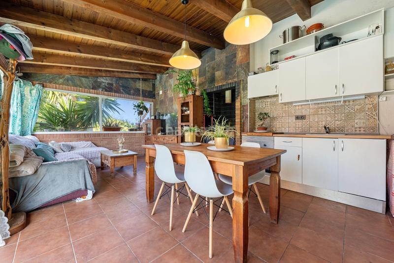 Foto 8910d169-c609-44ad-aa1c-a5218ef57d9b. Casa a carrer empordà a Pallaresos (Els)