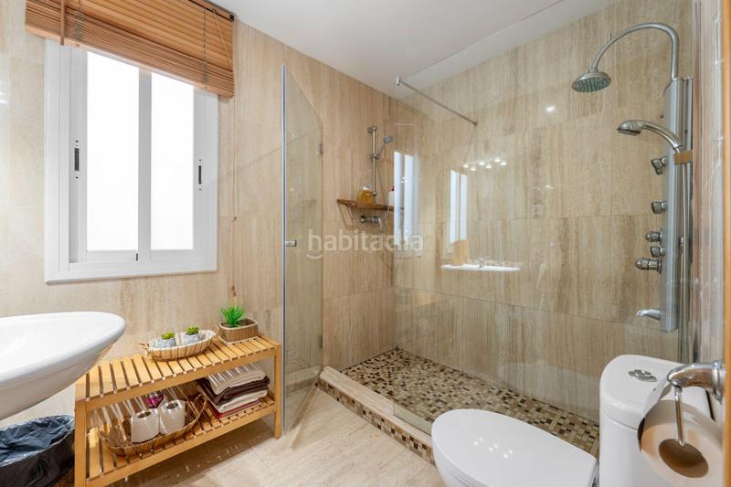 Foto b8635381-31ac-4a9f-b38b-ec736ab3ffae. Casa a carrer empordà a Pallaresos (Els)