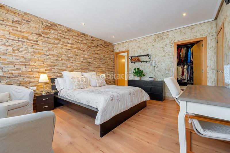 Foto ba407ead-2e8f-4cf2-ace8-e9c01fa4878d. Casa a carrer empordà a Pallaresos (Els)