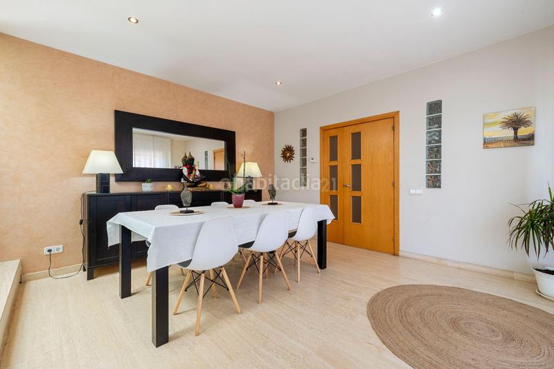 Foto d19127de-72df-4383-b685-56739314d3cc. Casa a carrer empordà a Pallaresos (Els)