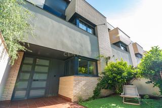 Maison jumelée à Carrer de la gardènia, torredembarra, spain. Gran casa adosada en el corazón de torredembarra!