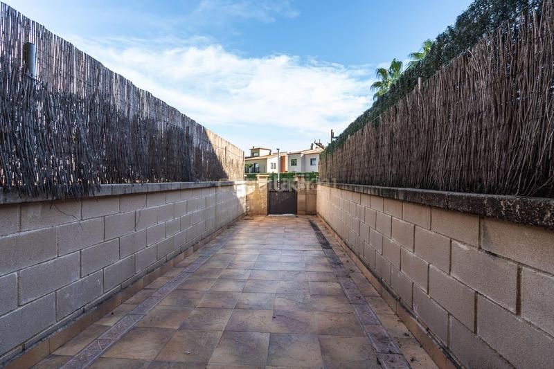 Foto bd7d9690-440a-4661-975f-449ee1e120a3. Maison jumelée dans carrer de les magnòlies dans Migjorn Reus