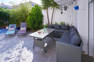 Maison à Carrer de césar cataldo, 55, benicarló, spain 55. Gran casa de tres plantas con jardín y 2 terrazas en pleno centr