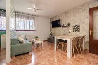 Apartment in Carrer del pau sicart, 5, l'arboç, spain 5. Planta baja de 3 habitaciones en larboç