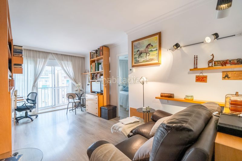Foto e5d6e91f-3a3c-4aa5-8400-dacf5111753d. Apartament a Guinardó Barcelona