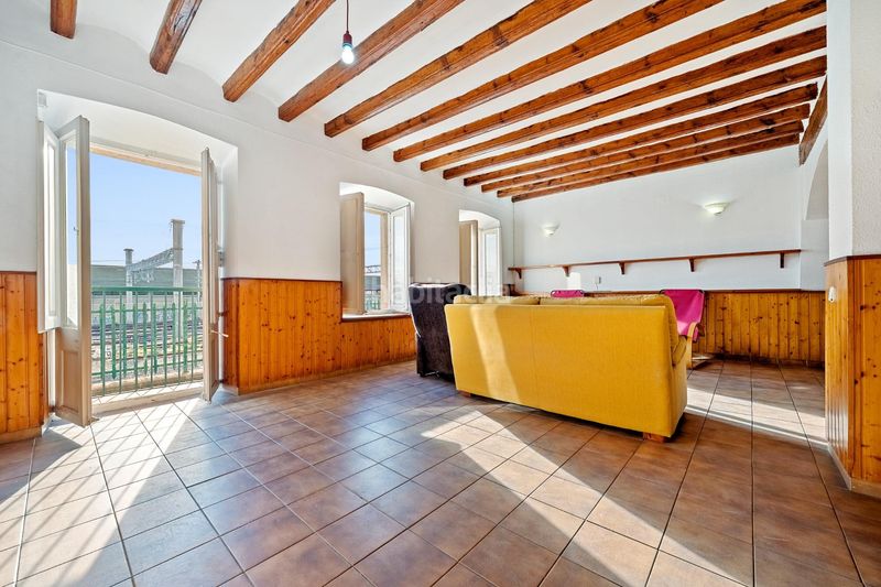 Foto e8e7078e-fe42-4c07-ac74-8b8238416ba3. Edificio in Barris Marítims Tarragona