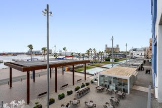 Appartement  Carrer de gravina. Tu oportunidad de vivir en un piso reformado con vistas al mar!