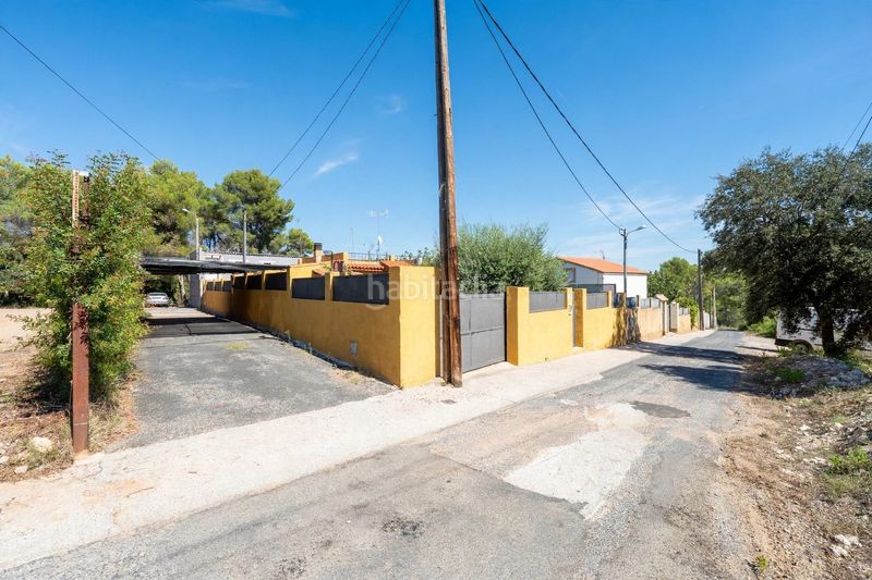 Foto b5c24665-6102-43fe-aff0-83d7540dac25. Casa amb piscina a Catllar (El)