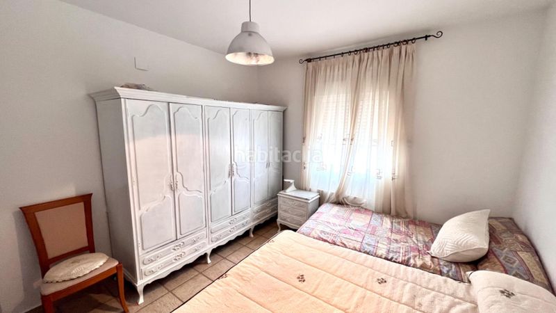Foto d3f6f61f-f1c4-4973-baa1-cb010a0fae60. Casa a calle puerta granada 22 a Jayena