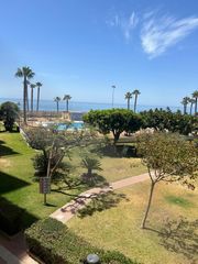 Miete Appartement in Avenida andalucía 36. Apartamento de alquiler en primera línea de playa, mezquitilla