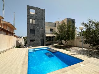 Xalet  Avinguda fot�grafo francisco cano 79a. Chalet en alicante golf
