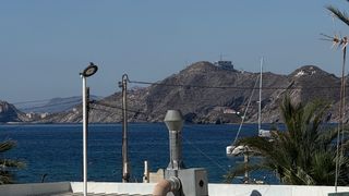 Casa aparellada a Calabardina. Se vende casa adosada a ochenta metros de la playa de calabardin