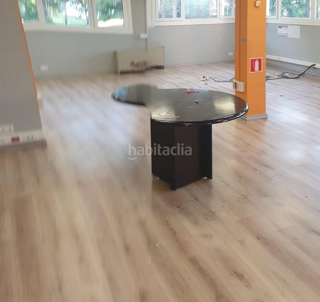 Foto b4005b42-cf9c-4785-9d85-033d6fc60871. Ufficio con riscaldamento in Zarautz