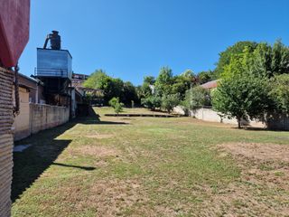 Solar industrial en Polígono san claudio 354. Parcela industrial con posibilidad vivienda independiente en el