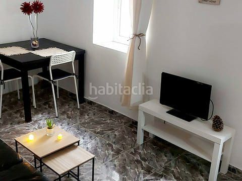 Foto 4b2c75c6-036e-4bc8-846e-aacb9d4531b0. Casa adossada a calle valencia 17 a Torrox pueblo Torrox