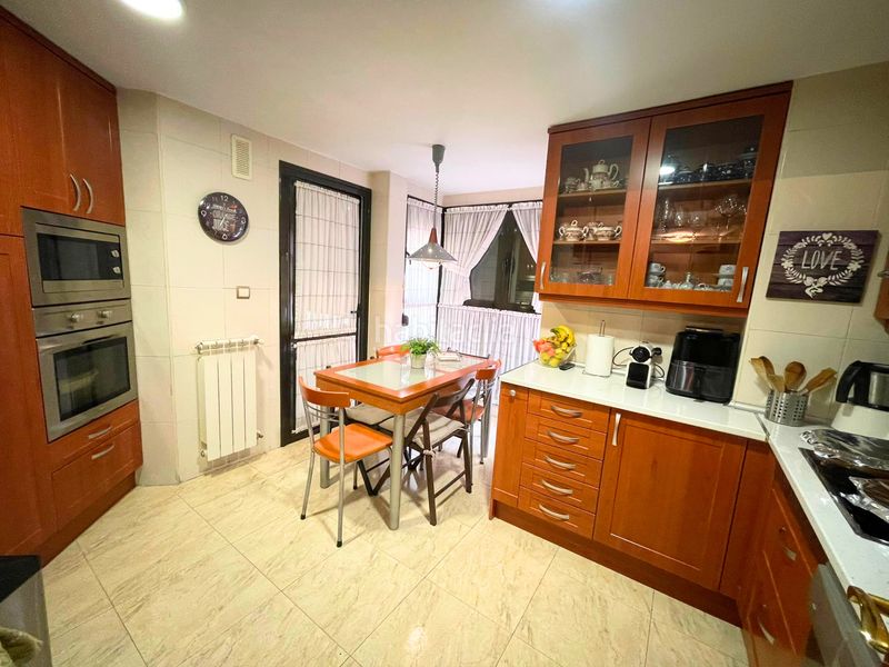Foto 617aef55-6774-4882-94ed-8a4eb0861fbd. Flat with heating pool in Montecarmelo Madrid