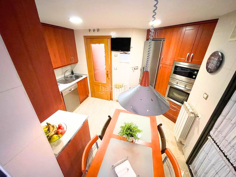 Foto dd046413-b942-4920-8338-1423050a8d9a. Flat with heating pool in Montecarmelo Madrid
