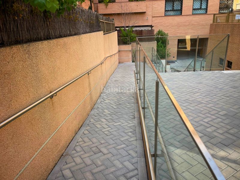 Foto e2f33a3c-0868-4a5d-b6c7-df6d7f033079. Pis amb calefacció piscina a Montecarmelo Madrid