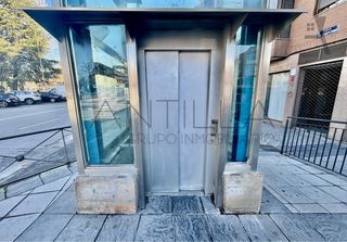Aparcament cotxe a Calle vía carpetana 211. ¿cansado de dar vueltas para buscar aparcamiento? tenemos la sol