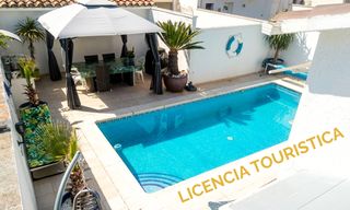Reihenhaus in Puigmal - Mas Nou. Casa unifamiliar de una planta con piscina y licencia tur�stica
