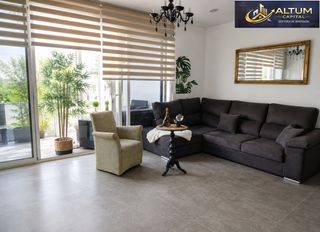 Xalet  Calle castilla. Una villa donde el lujo no se explica… se vive