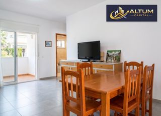 Etagenwohnung in Avenida Juan Carlos I 31