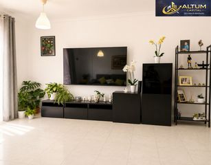 Pis  Calle castro. Con 120m� totalmente exteriores, aqu� la sensaci�n de espacio se