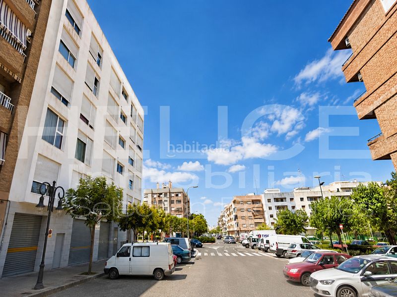 Foto 1f0de260-0fcb-4571-9137-d2bc287b3937. Flat with parking in Alaquàs