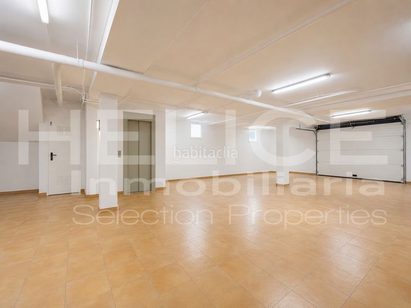 Foto 6889d18a-d578-43ef-a736-50e62637428b. Chalet casa de lujo con ascensor y garaje en Sedaví