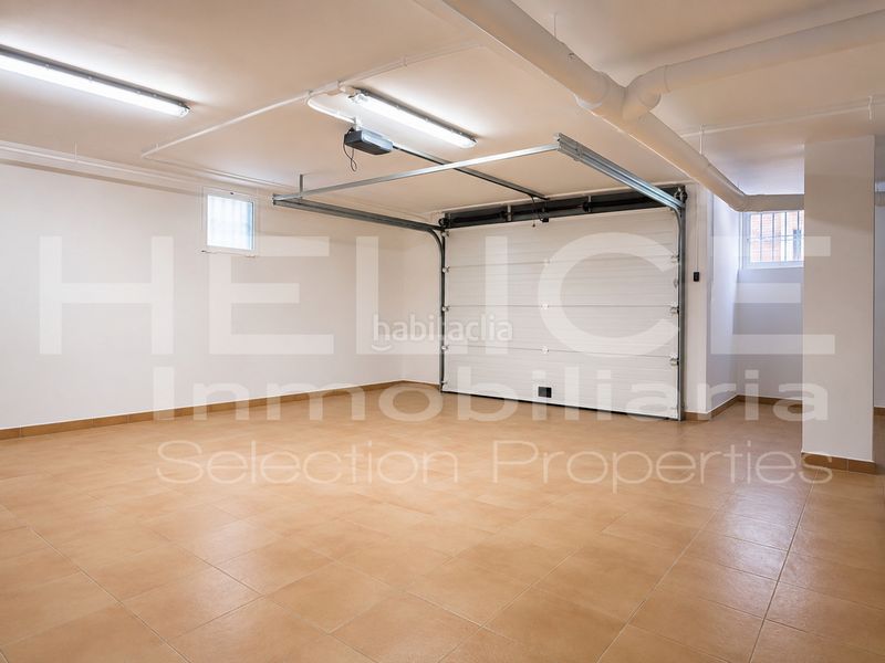 Foto a41c7319-9a5c-4f5d-9a52-f3012f81b0a4. Chalet casa de lujo con ascensor y garaje en Sedaví