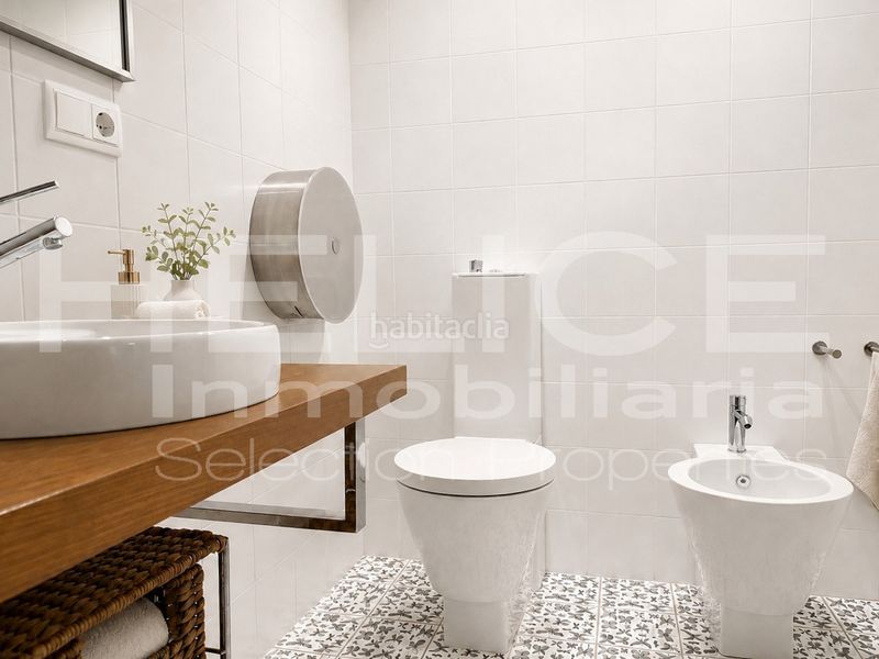 Foto ef389b59-b88a-48e1-bf4a-932b71b08753. Chalet casa de lujo con ascensor y garaje en Sedaví