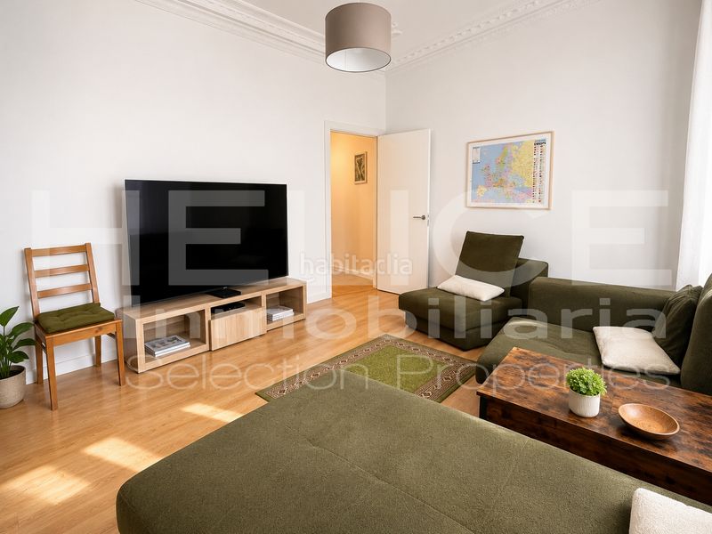 Foto aa88b87b-5ff3-402f-8216-9287e7e38b04. Rent flat in Gran Via Valencia
