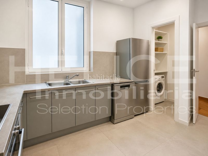 Foto ddbcda80-fbe1-4524-b369-40e39a241052. Rent flat in Gran Via Valencia