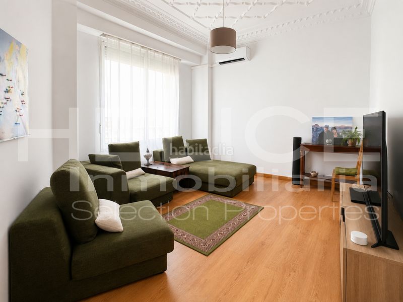 Foto ddeb0742-3487-4765-bb60-27026e555b6d. Rent flat in Gran Via Valencia