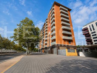 Flat  Calle juan ribera berenguer 5. Luz, amplitud y vistas despejadas en una novena planta con pisci
